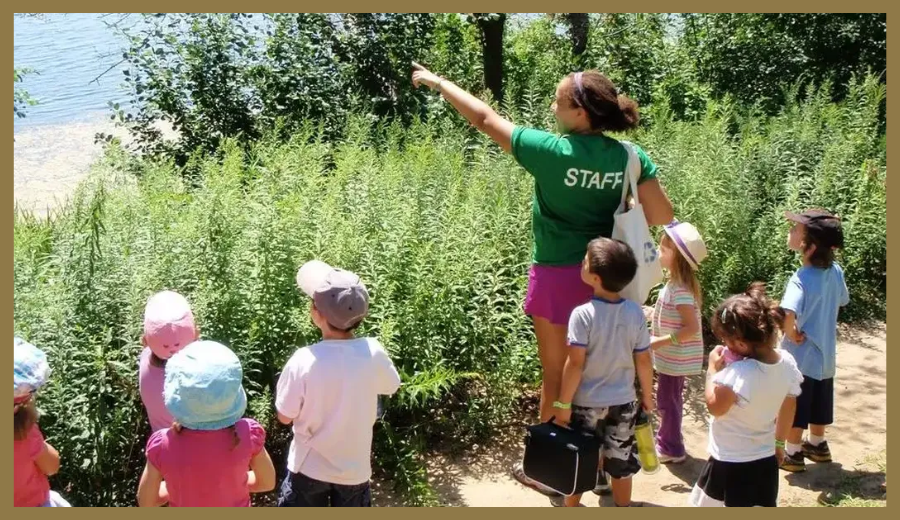 Children exploring High Park – Toronto summer activities