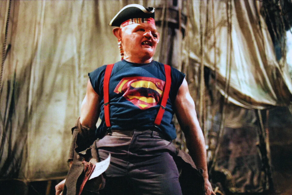 “On-Set Hurdles: The Goonies’ Sloth Actor Shares His Experience”