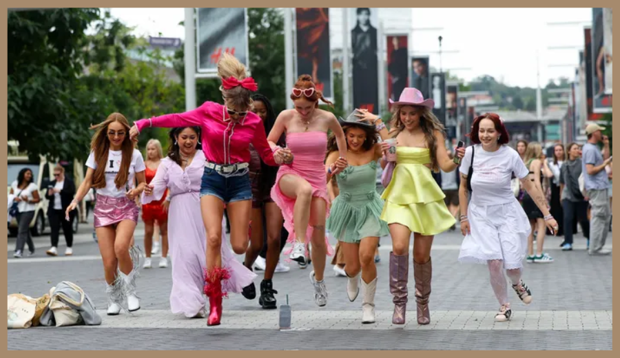 Toronto Vacation Rentals by RivetStays: A Global Traveler’s Guide to the Showgirl Era