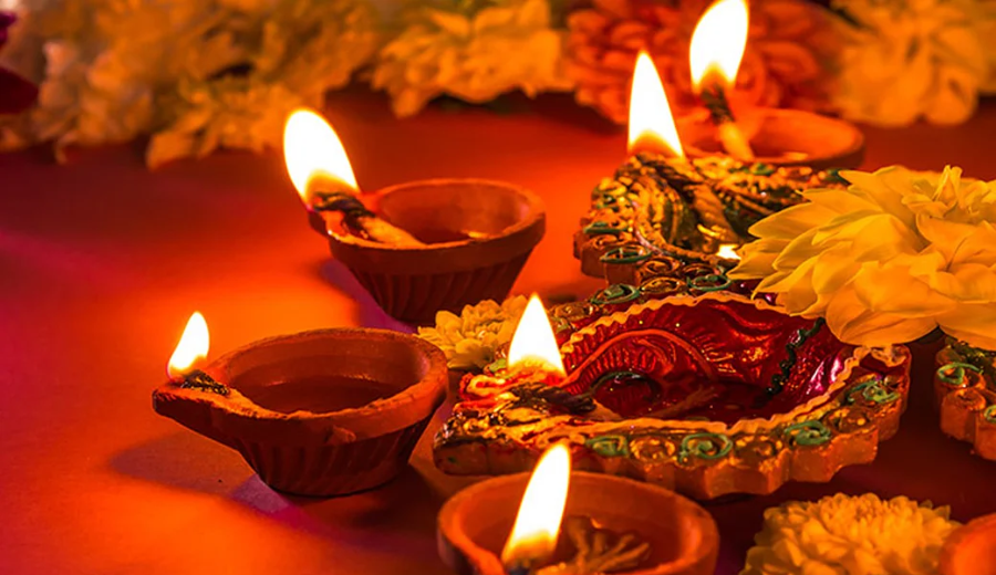 Diwali Dhamaka Toronto | Stay Near the Festival with RivetStays
