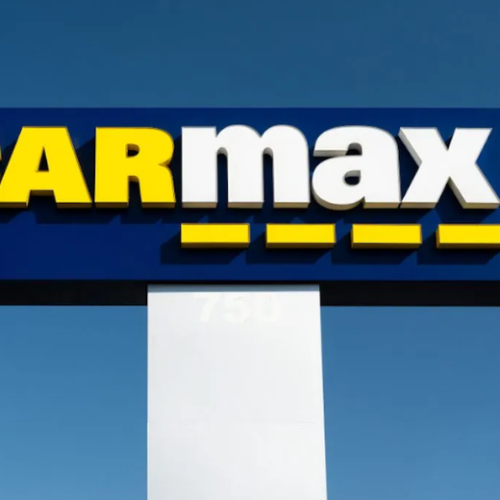 CarMax Shares Plunge Due to Vehicle Affordability Challenges
